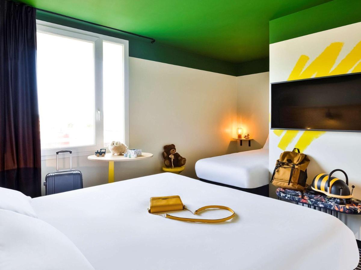 Ibis Styles Lyon Meyzieu Arena Stadium Exterior foto