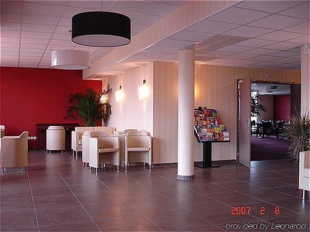 Ibis Styles Lyon Meyzieu Arena Stadium Interior foto